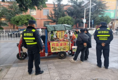 向流动摊贩说“不”！“护学模式”全天候上线